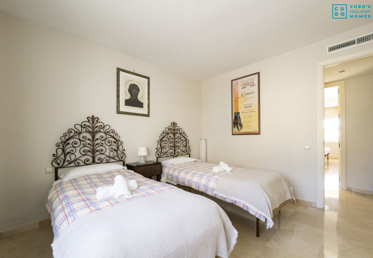 Apartment in Marbella - Cubo's Apartamento Boutique Elviria Hills Marbella