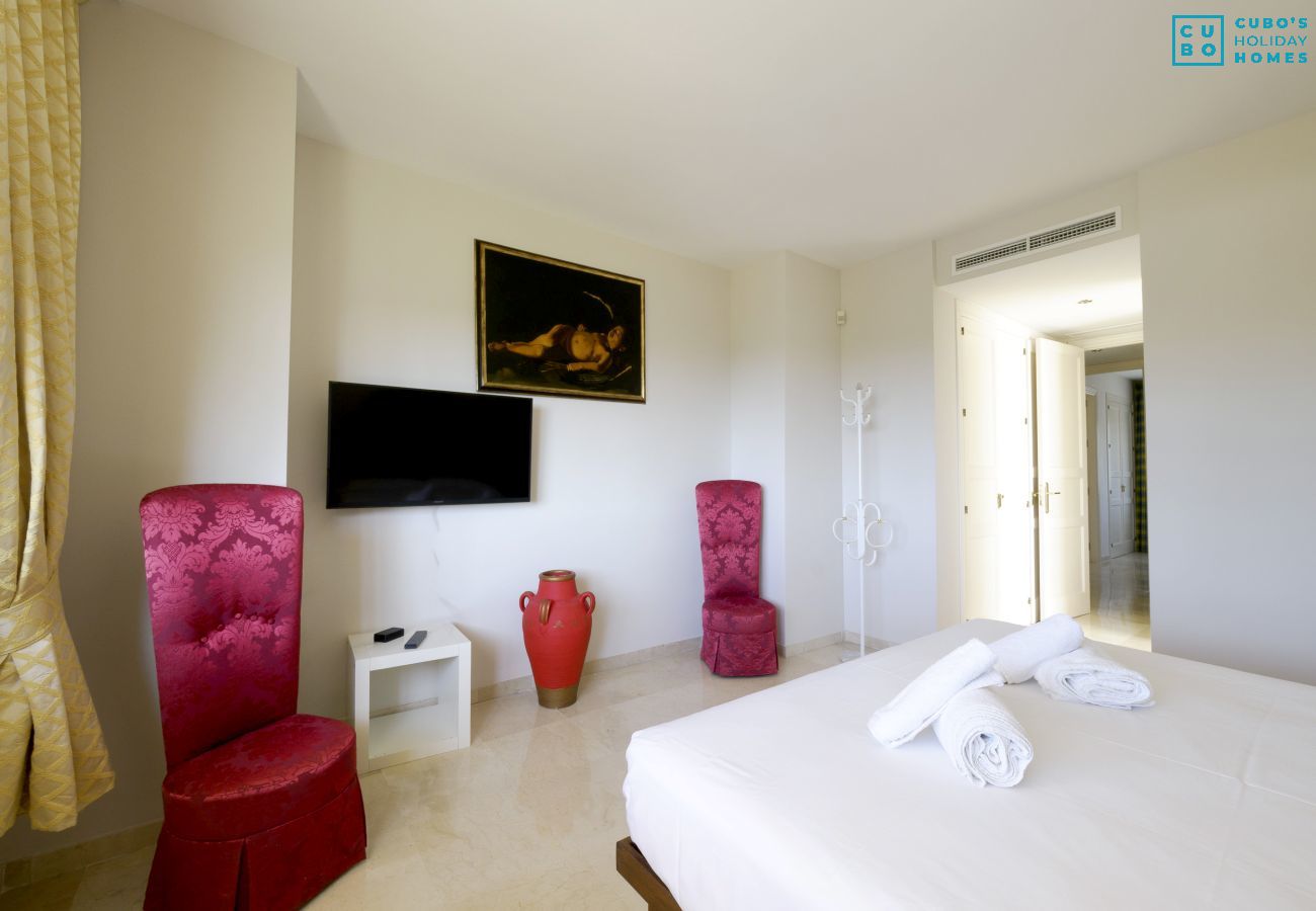 Apartment in Marbella - Cubo's Apartamento Boutique Elviria Hills Marbella