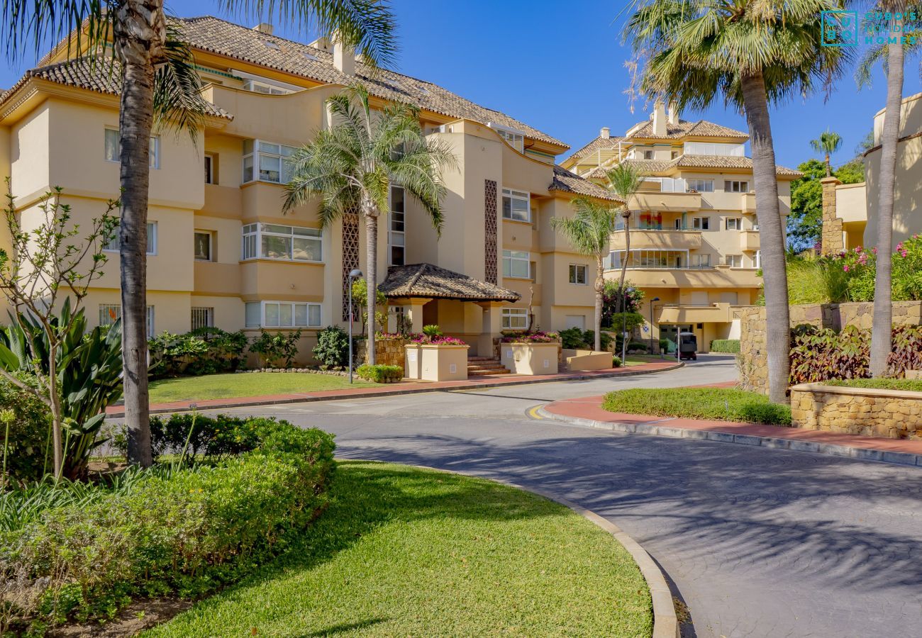 Apartment in Marbella - Cubo's Apartamento Boutique Elviria Hills Marbella