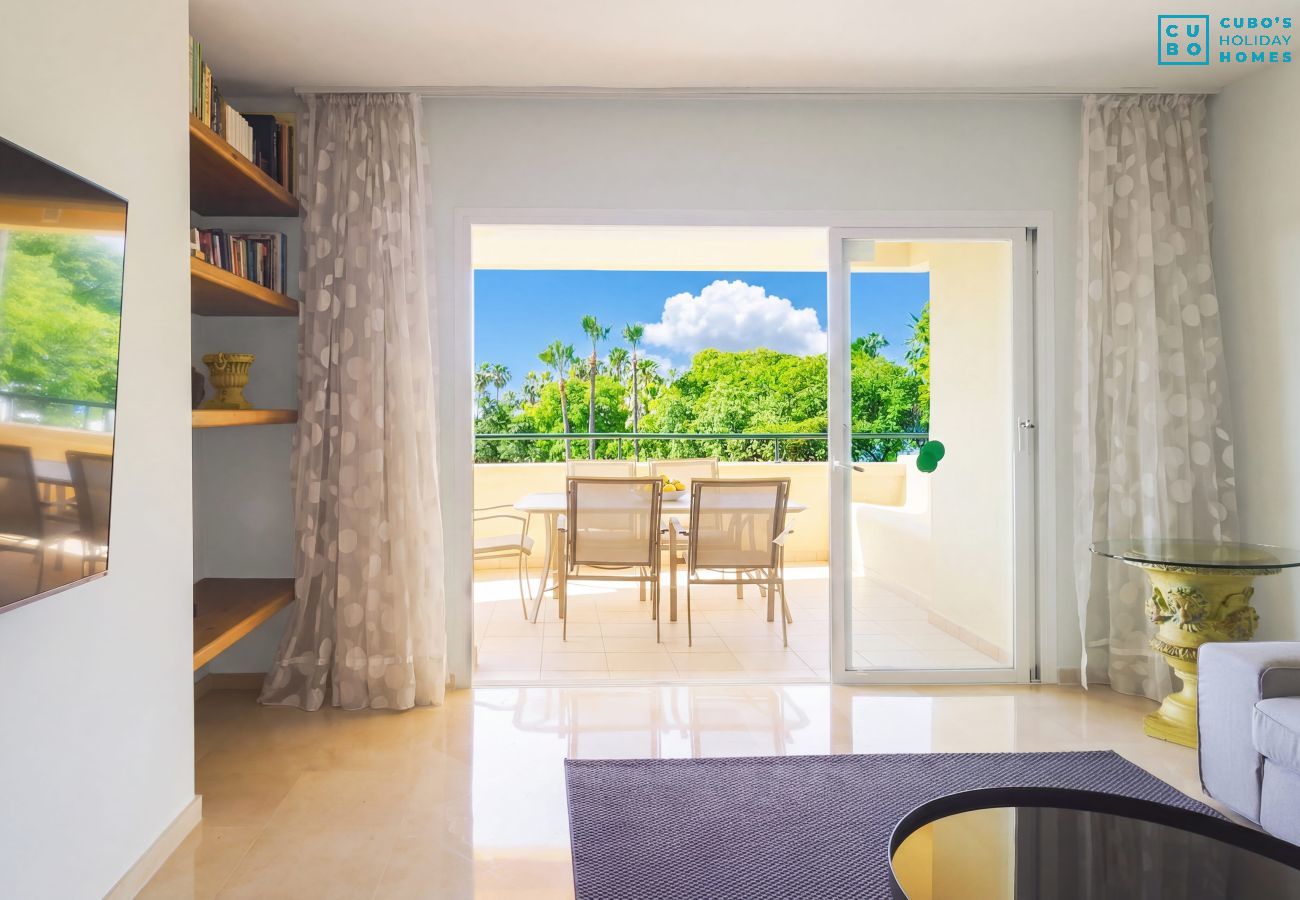 Apartment in Marbella - Cubo's Luxury Golf Apartment Marbella & Parking