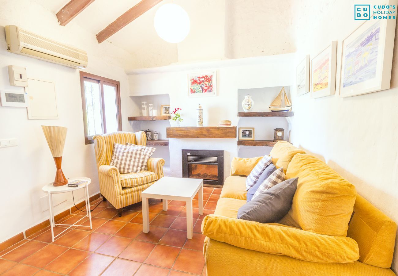 Living room of this rural house in Alhaurín el Grande