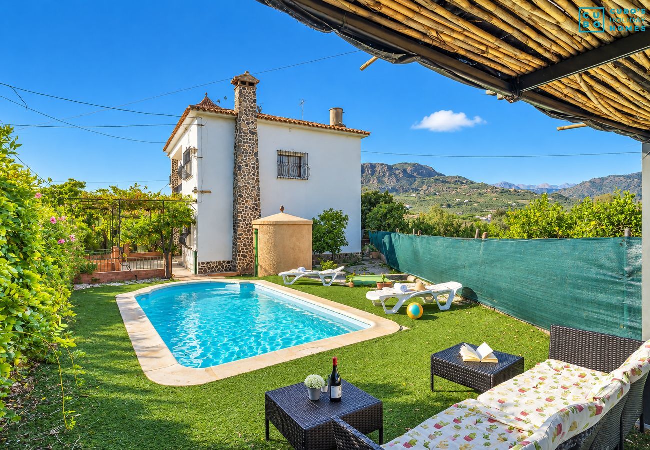 Rural house with pool in Álora