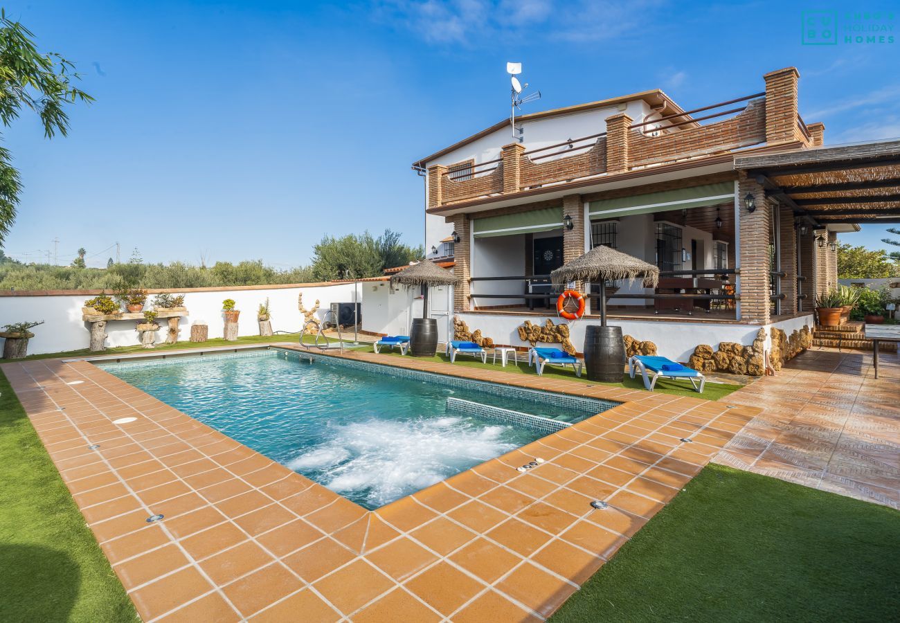 Cottage in Alhaurín el Grande - Cubo's Casa Rural Tirado & Heated Pool
