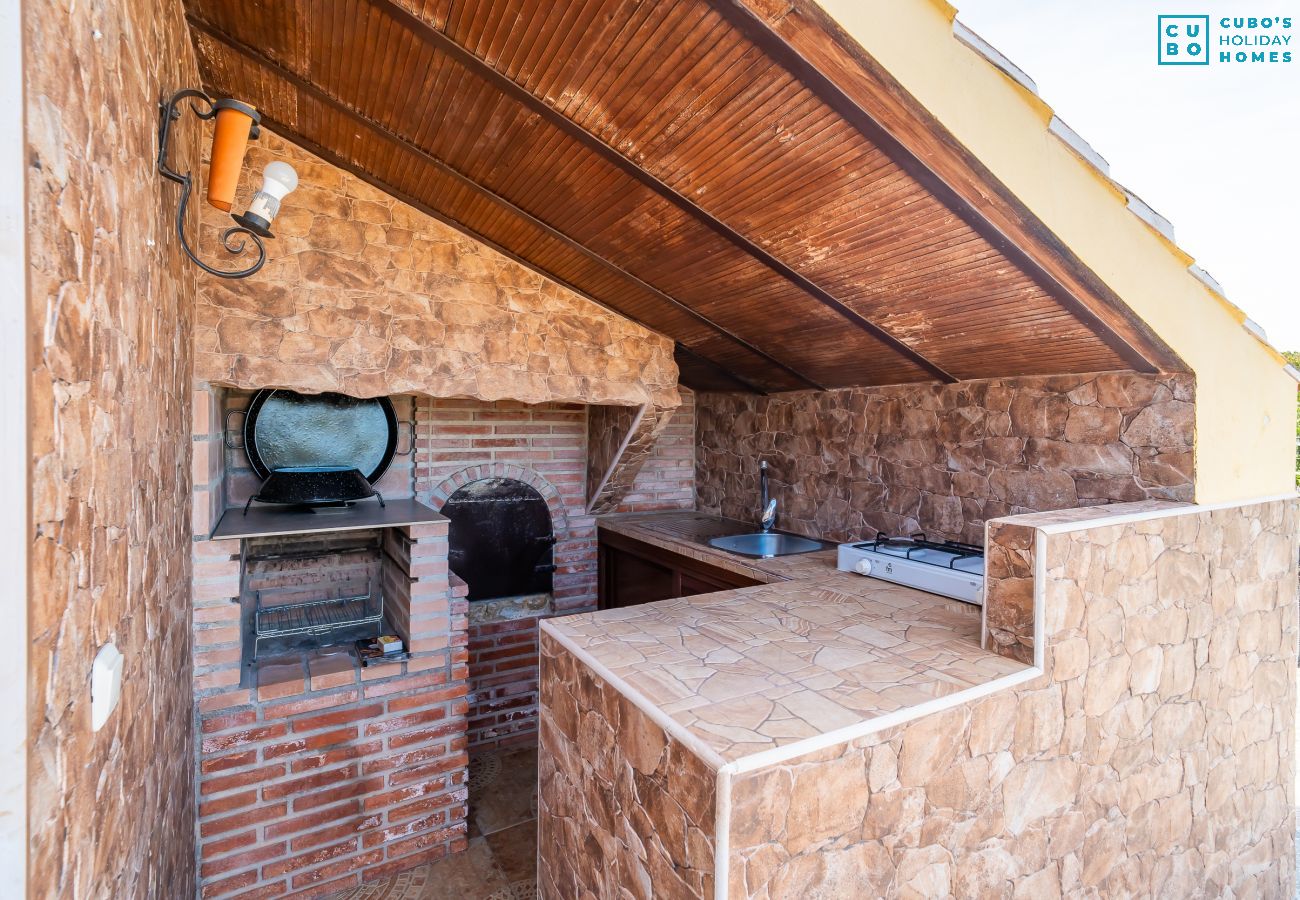 Cottage in Alhaurin de la Torre - Cubo's Casa Rural Cortijillo Las Barrancas Family