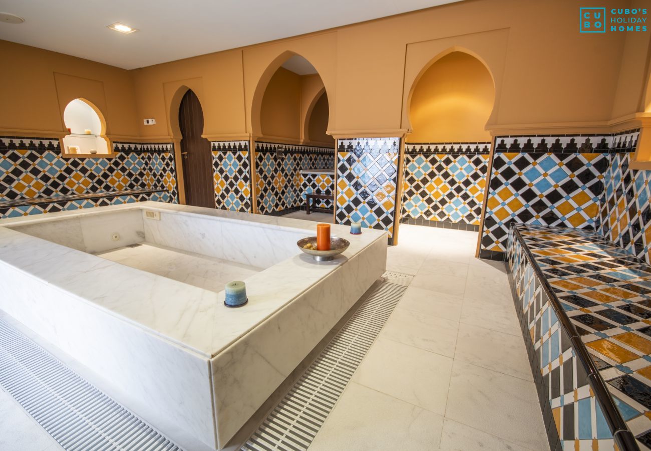 Hammam of this luxury house in the center of Alhaurín el Grande