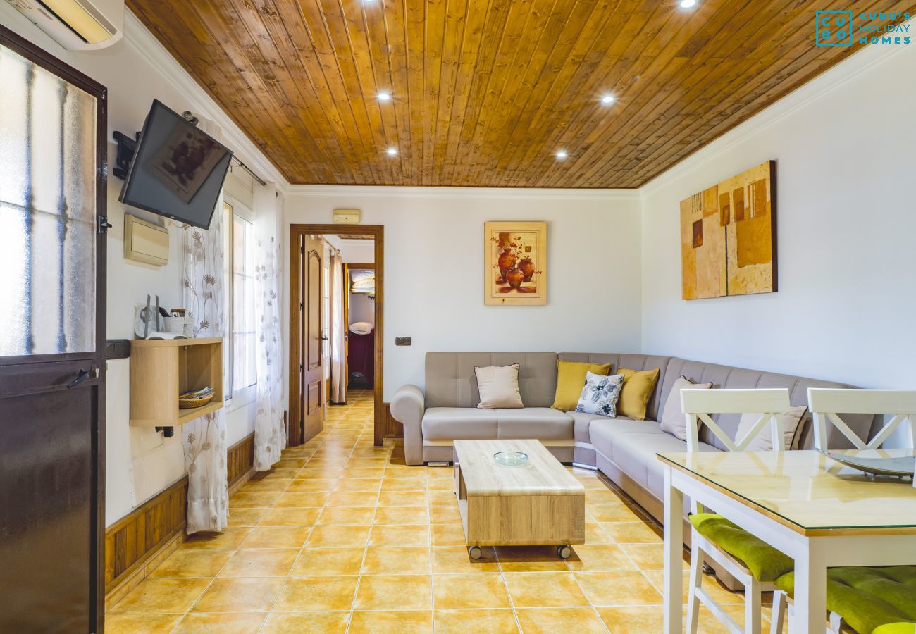Cottage in Alhaurín el Grande - Cubo's Casa La Dehesilla High Privacy and Pool