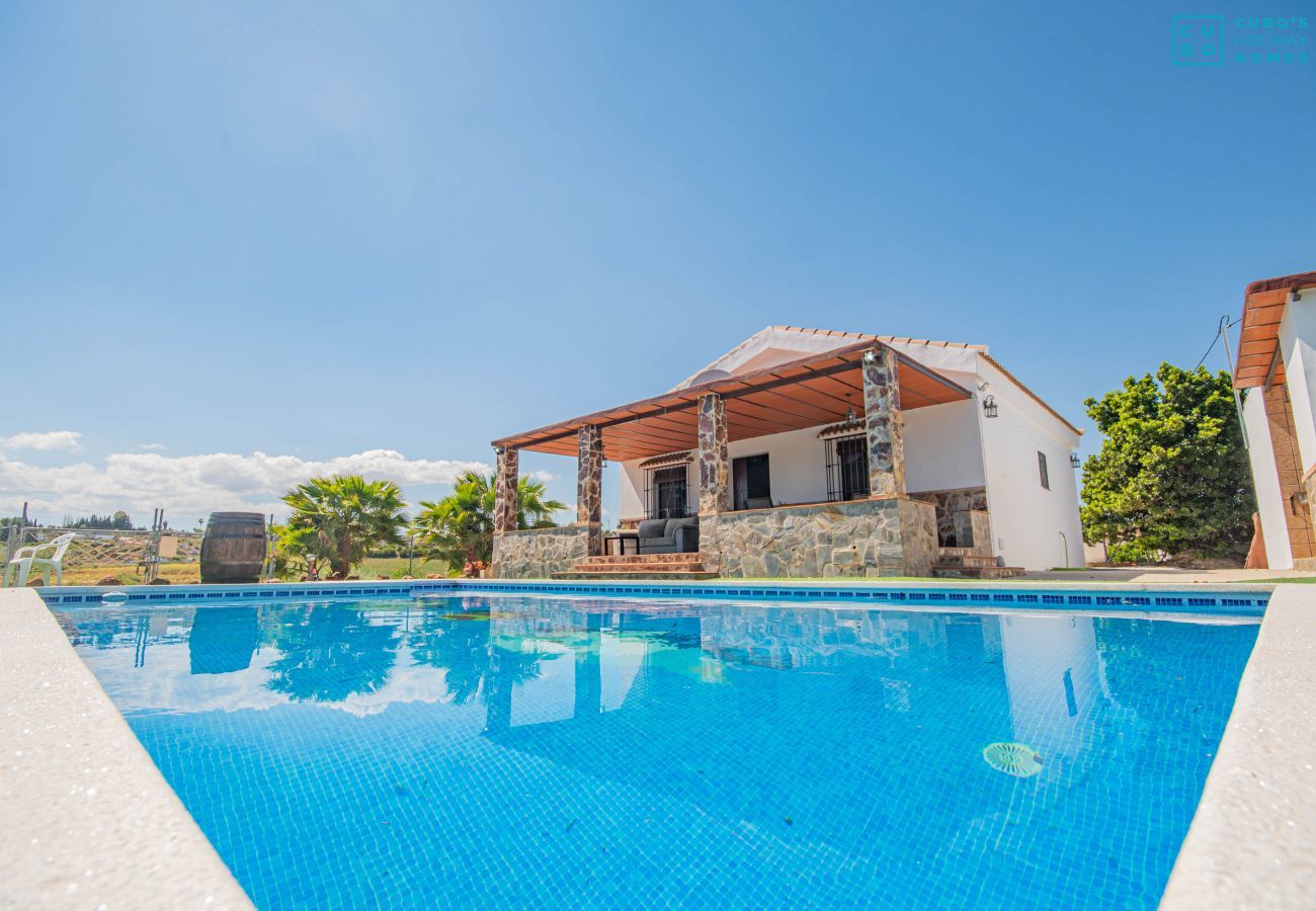 Private pool of this estate in Alhaurín el Grande
