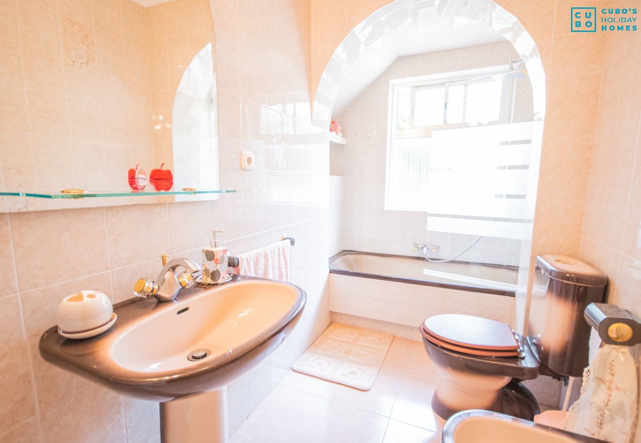 Bathroom of this house in Alhaurín de la Torre