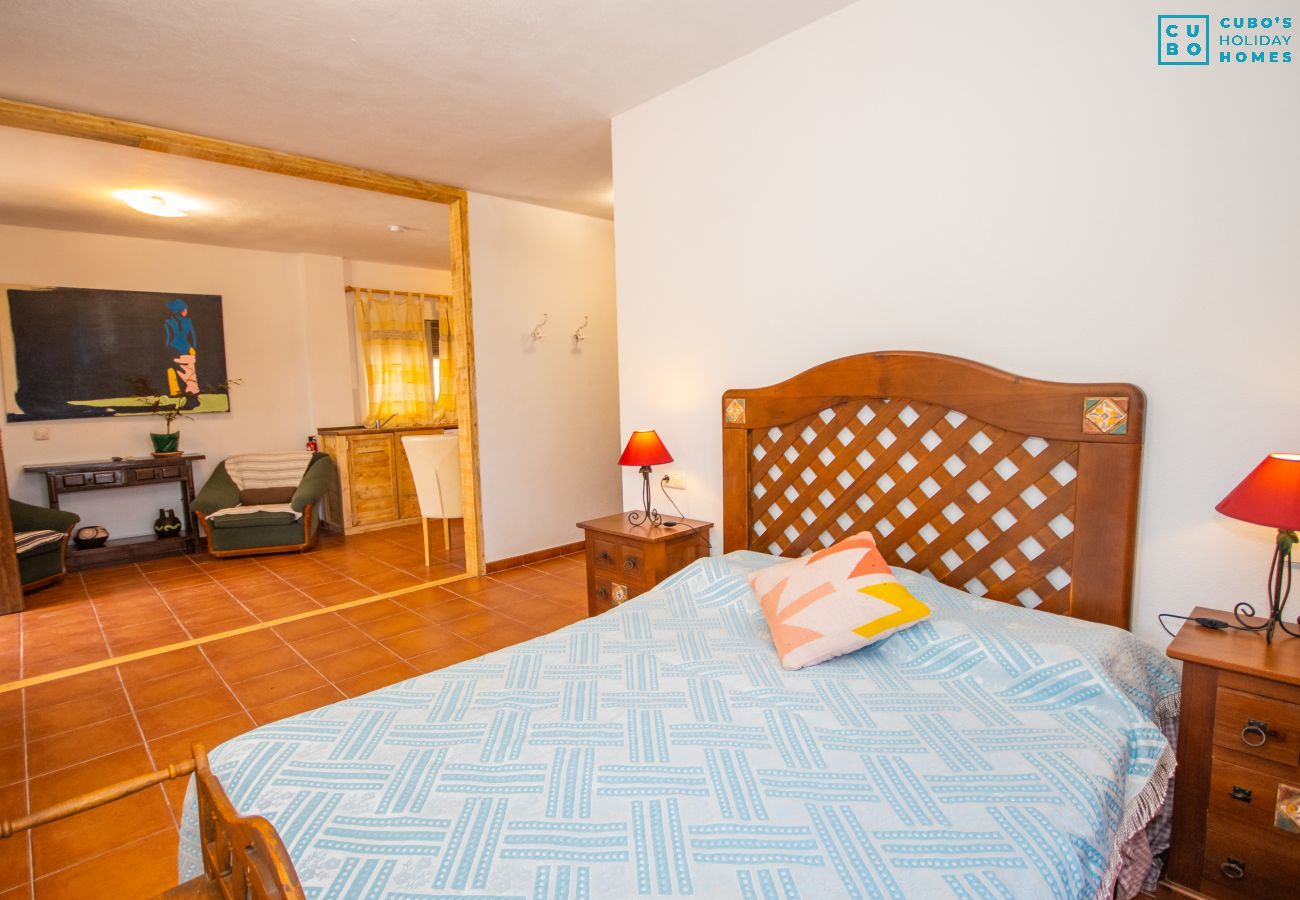 Bedroom of this rural house in Coín