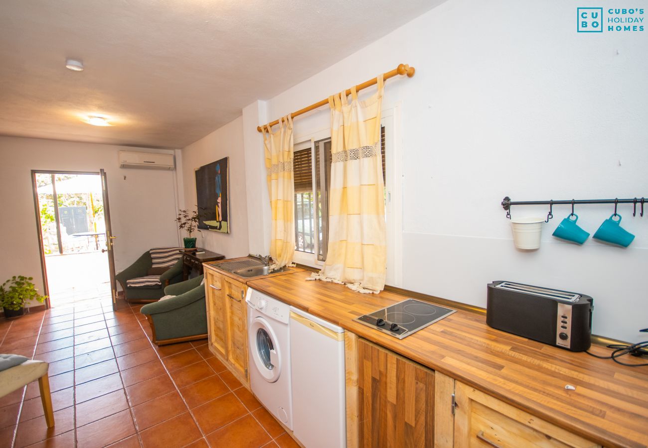 Kitchen of this rural house in Coín