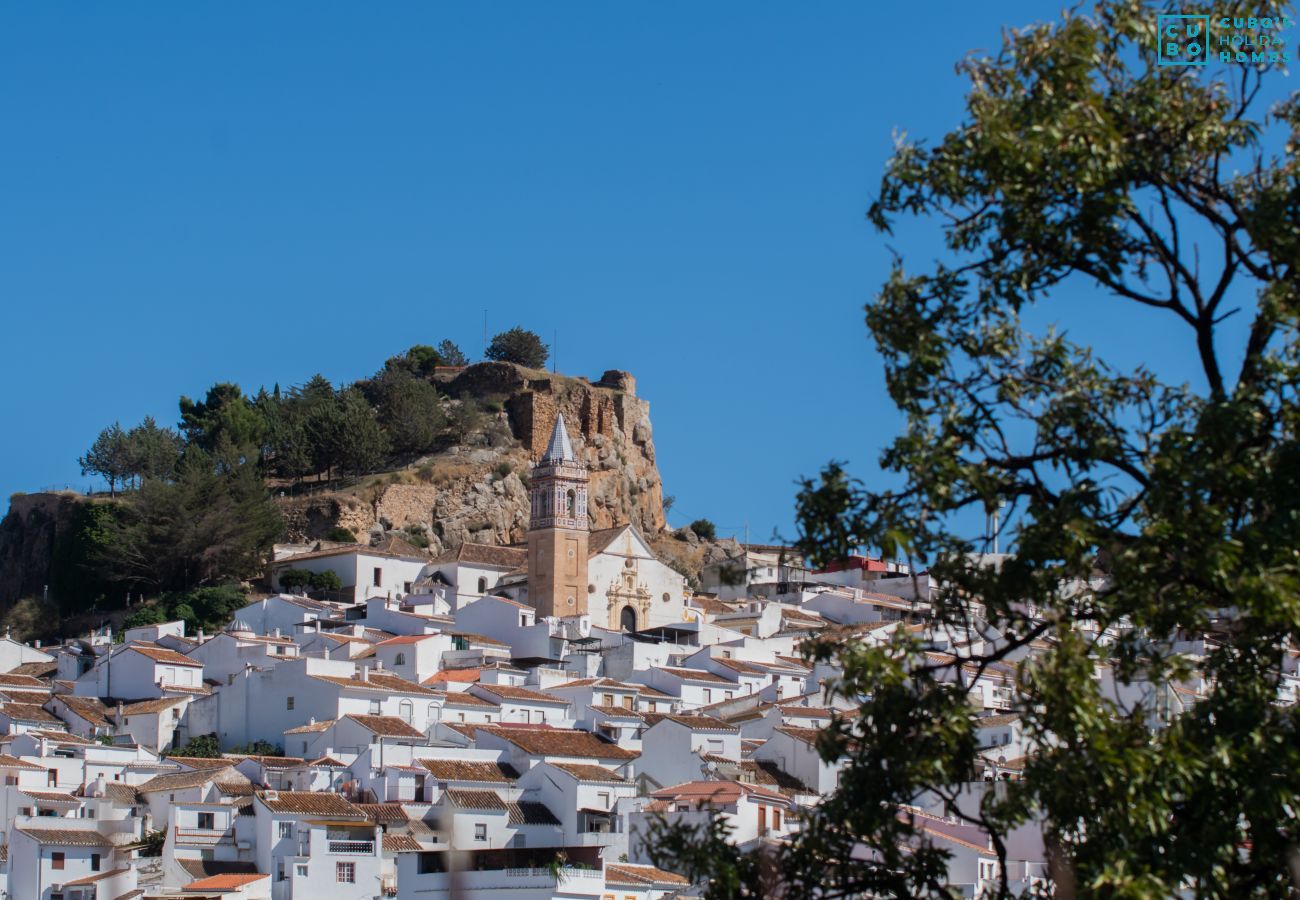 Views of the town of Ardales