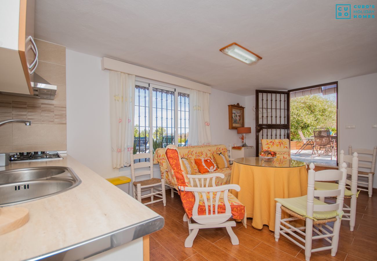 Kitchen of this apartment in Alhaurín de la Torre