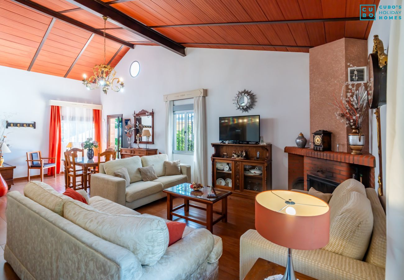 Cottage in Alhaurin de la Torre - Cubo's Casa El Azahar