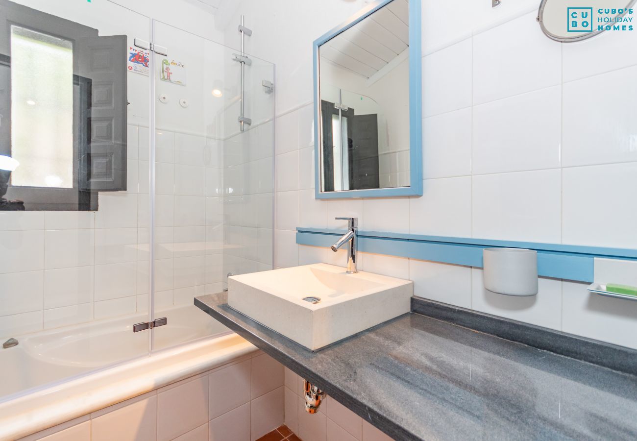 Bathroom of this farm in Alhaurín el Grande