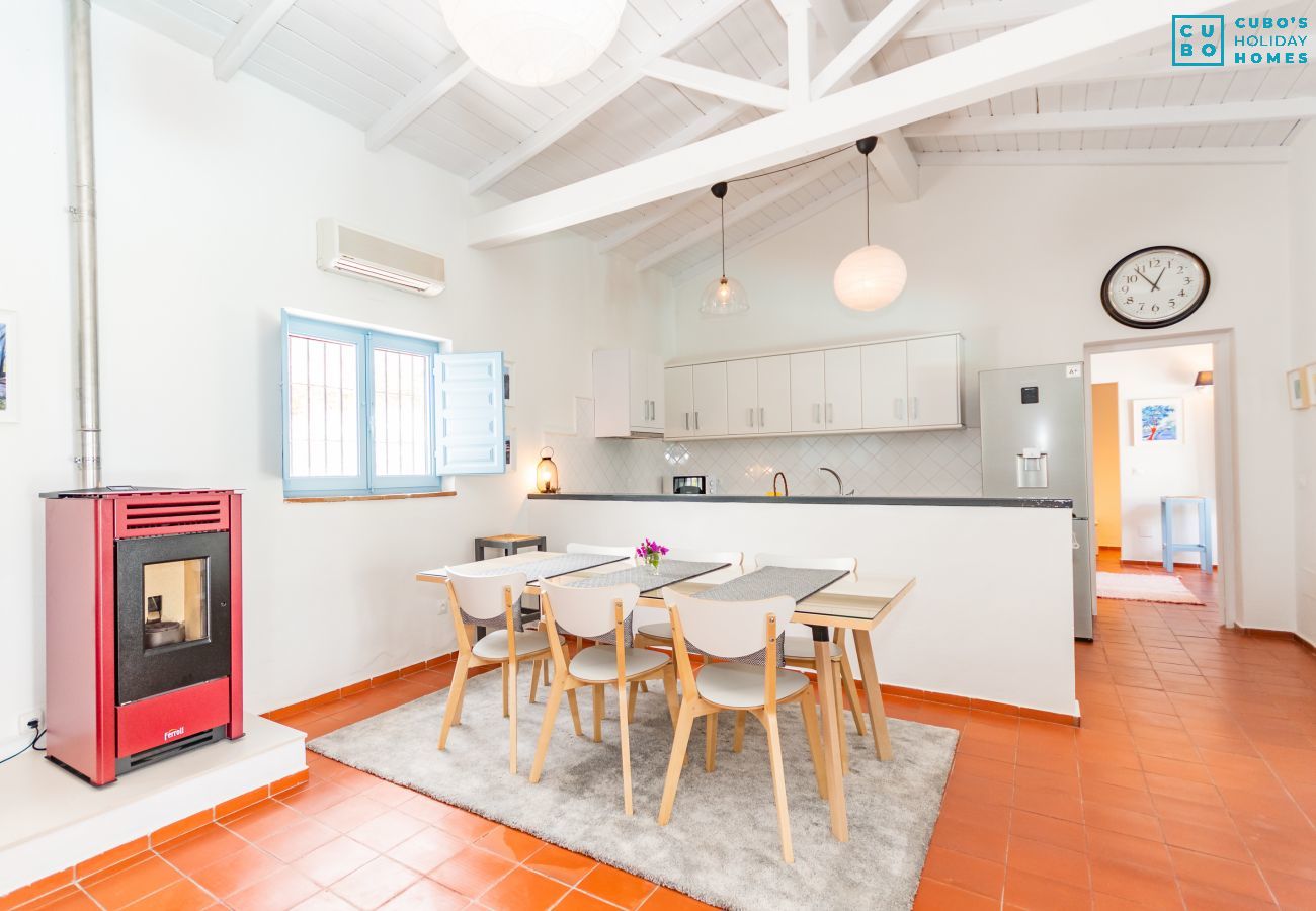 Dining room of this farm in Alhaurín el Grande