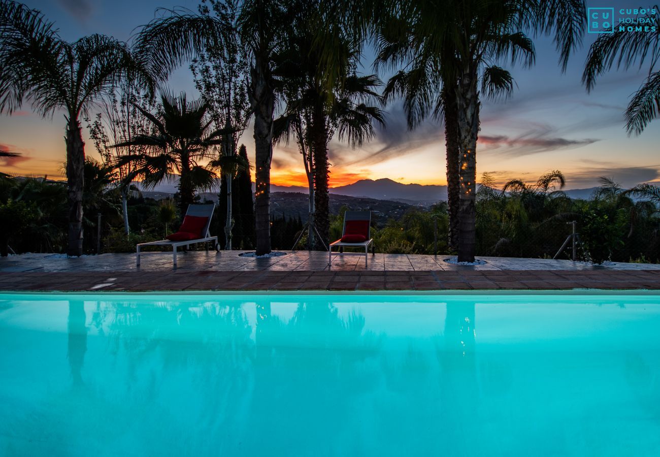 Views of this farm in Alhaurín el Grande