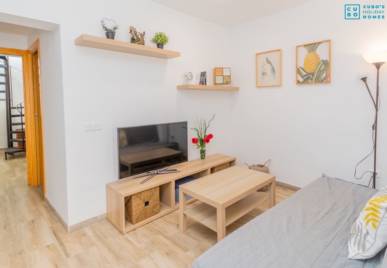 Living room of this apartment in Rincón de la Victoria