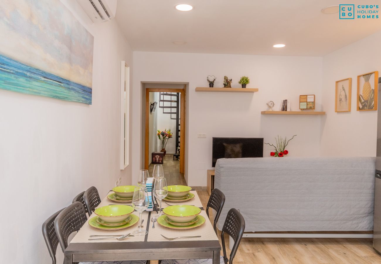 Kitchen of this apartment in Rincón de la Victoria