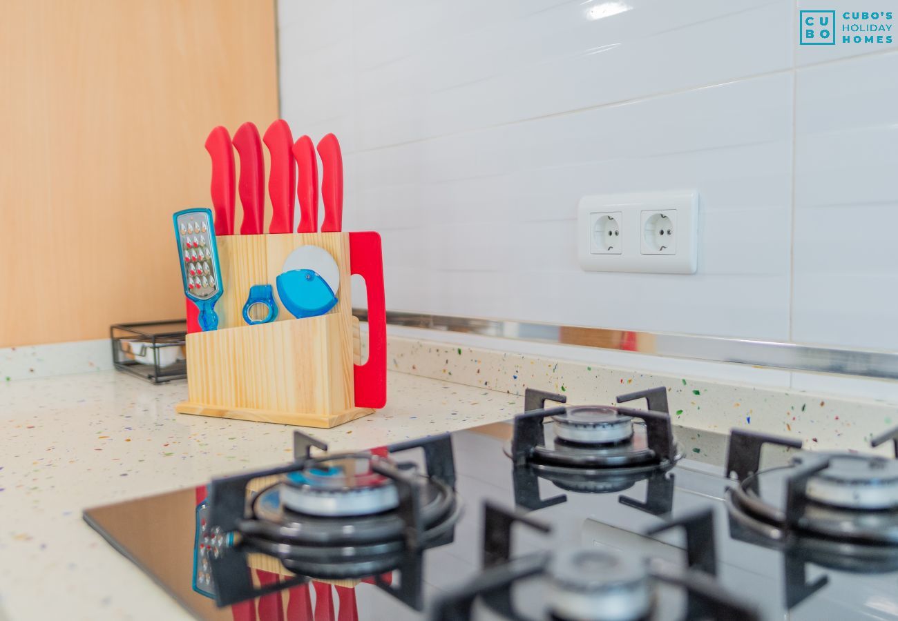 Kitchen of this apartment in Rincón de la Victoria