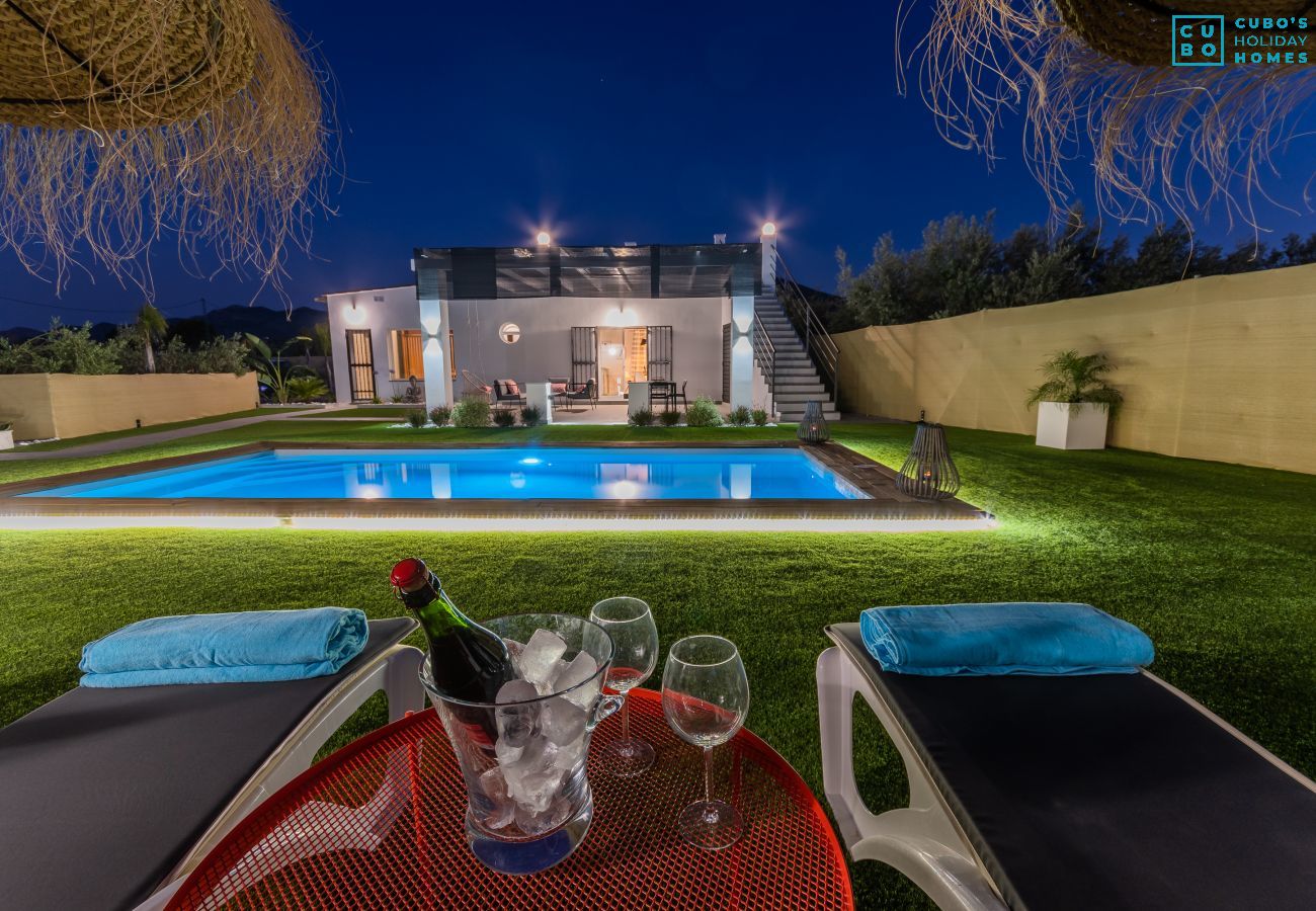 Private pool of this estate in Alhaurín el Grande