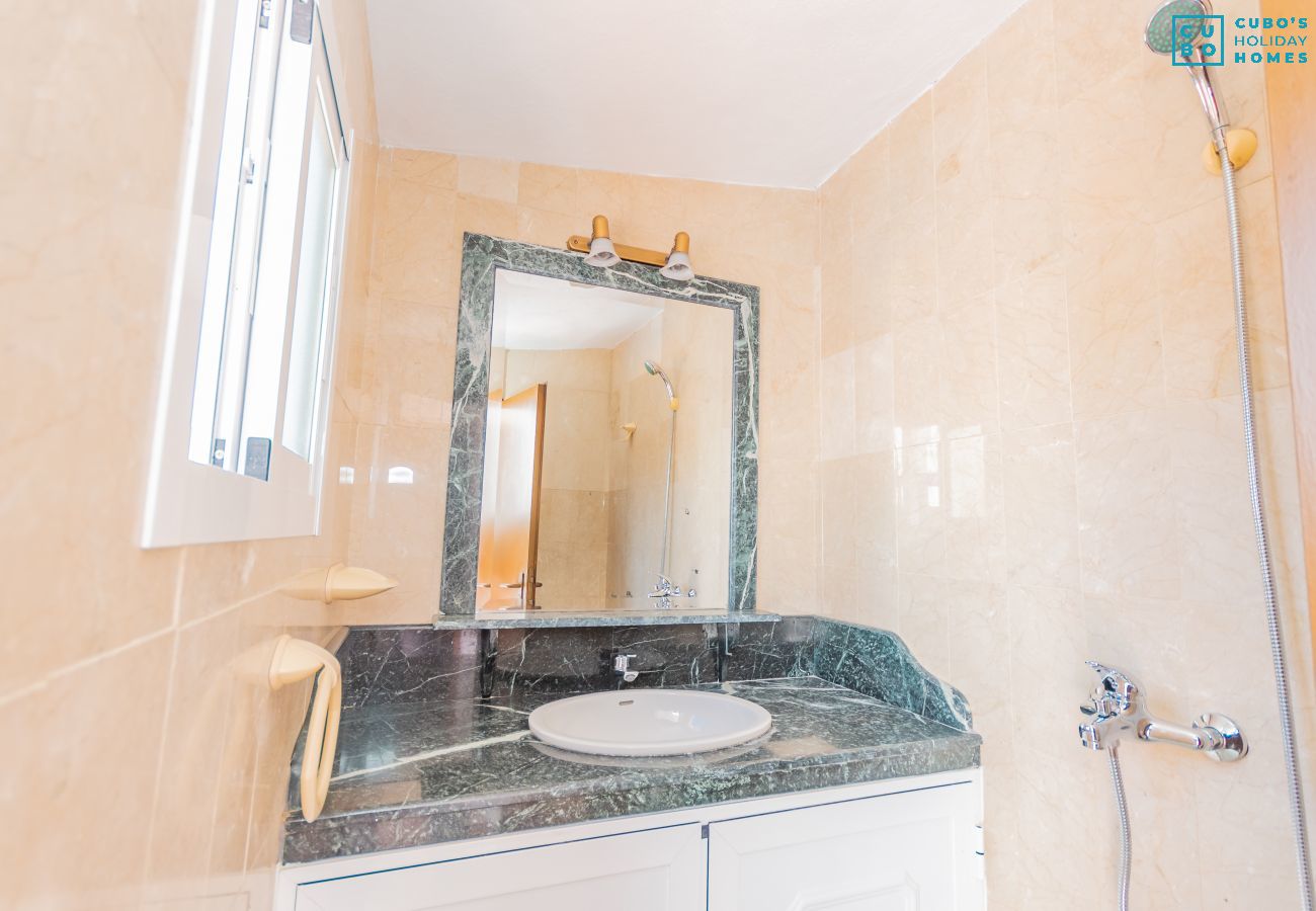 Bathroom of this Villa in Alhaurín el Grande (Málaga)