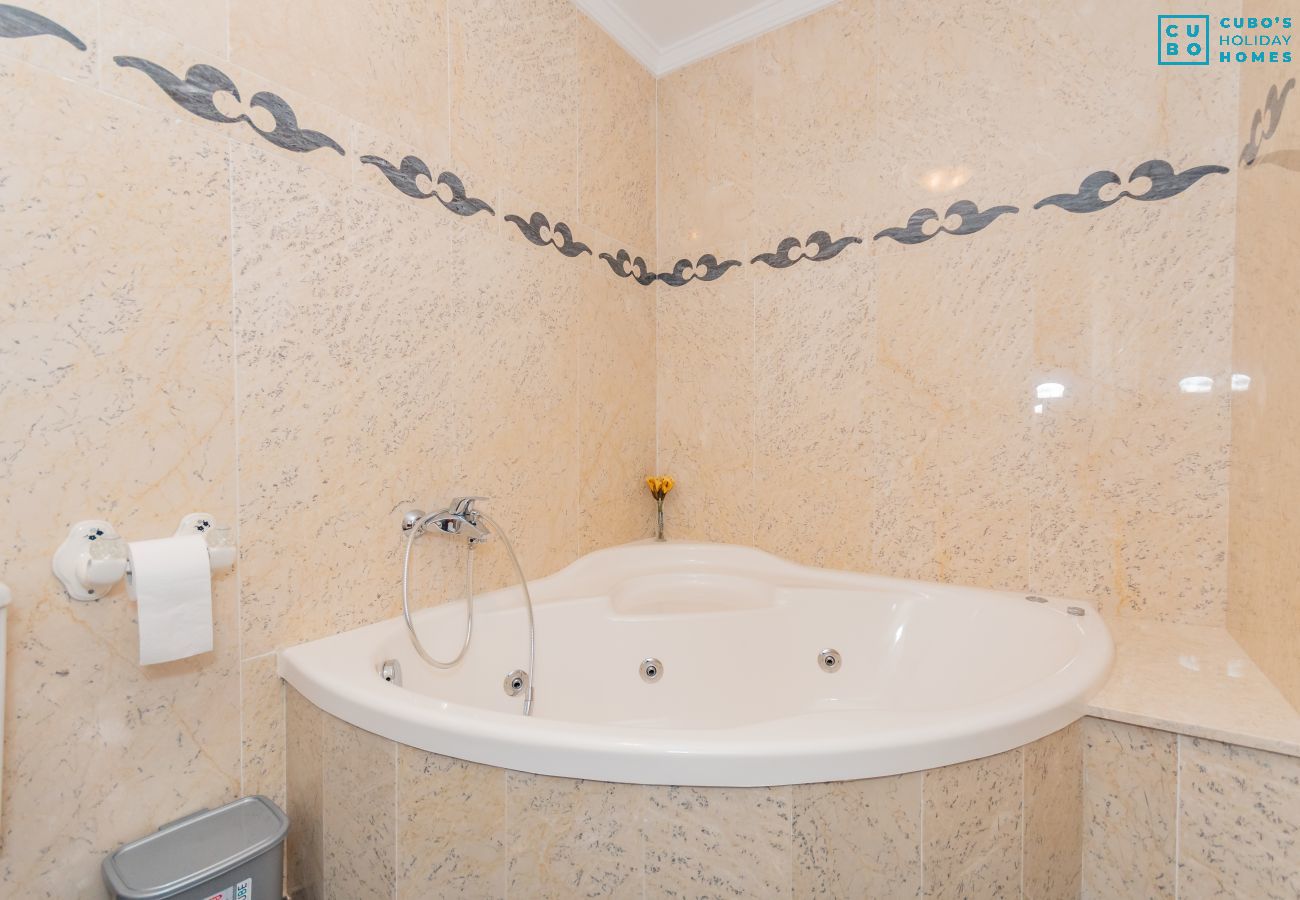 Bathroom of this Villa in Alhaurín el Grande (Málaga)