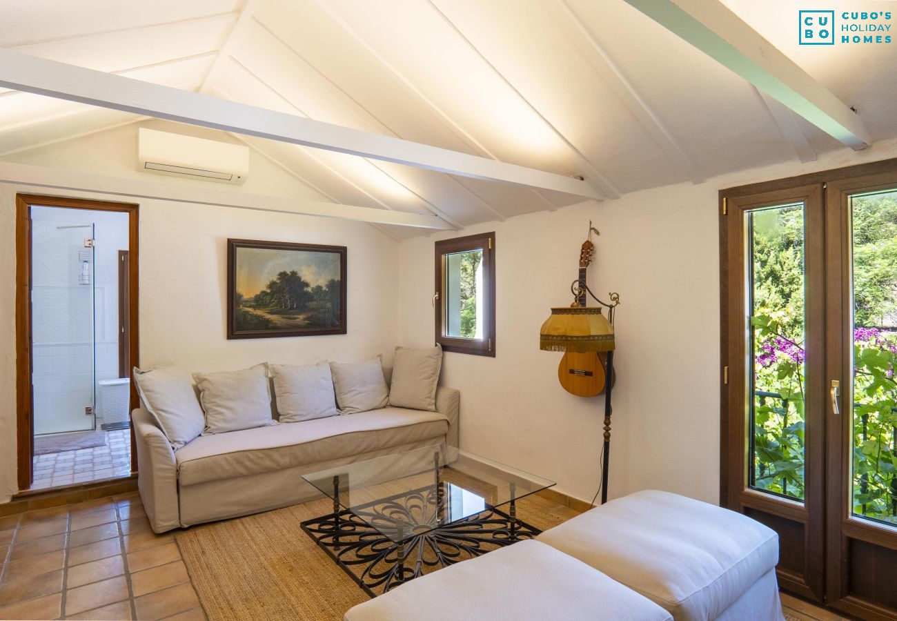 Villa in Coín - Cubo's Villa Las Lagunas de Azahar High Privacy