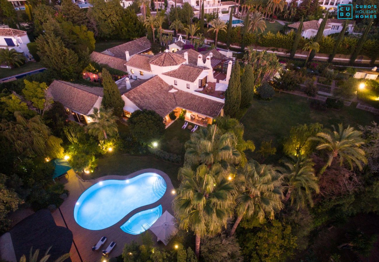 Villa in Marbella - Cubo's Luxury Mansion El Baron de Sierra Blanca