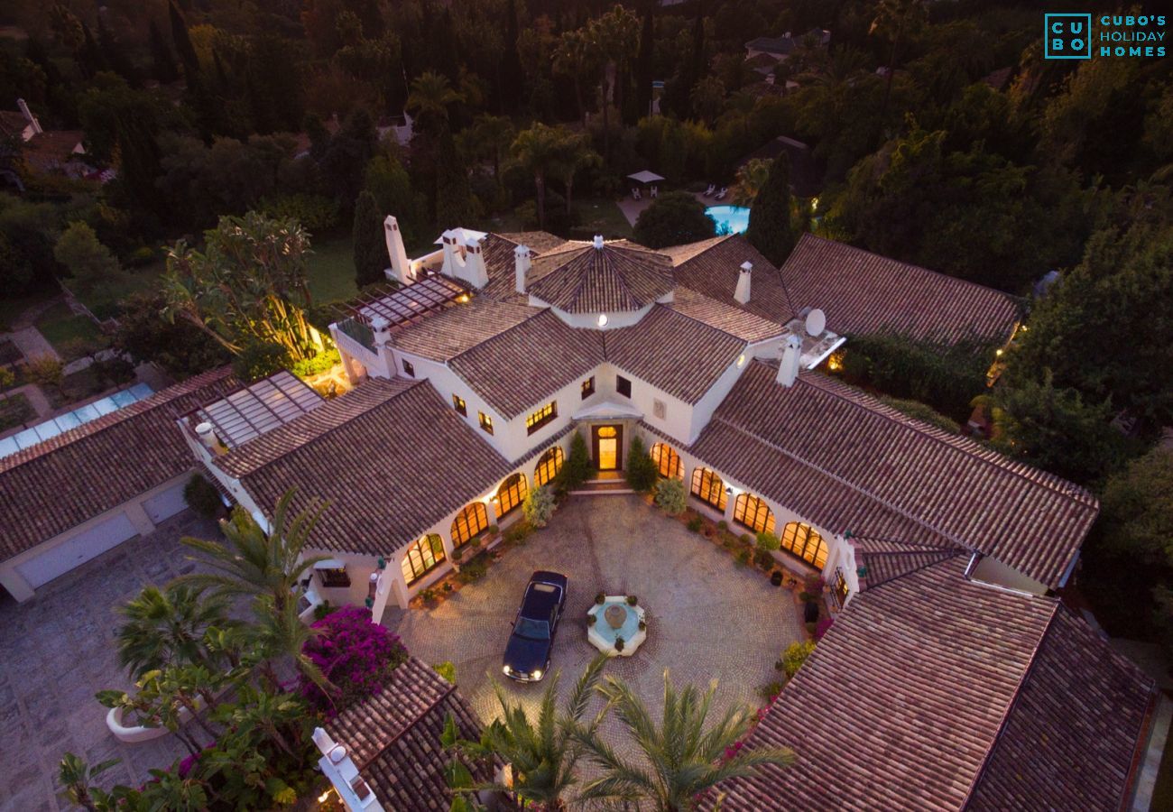 Villa in Marbella - Cubo's Luxury Mansion El Baron de Sierra Blanca