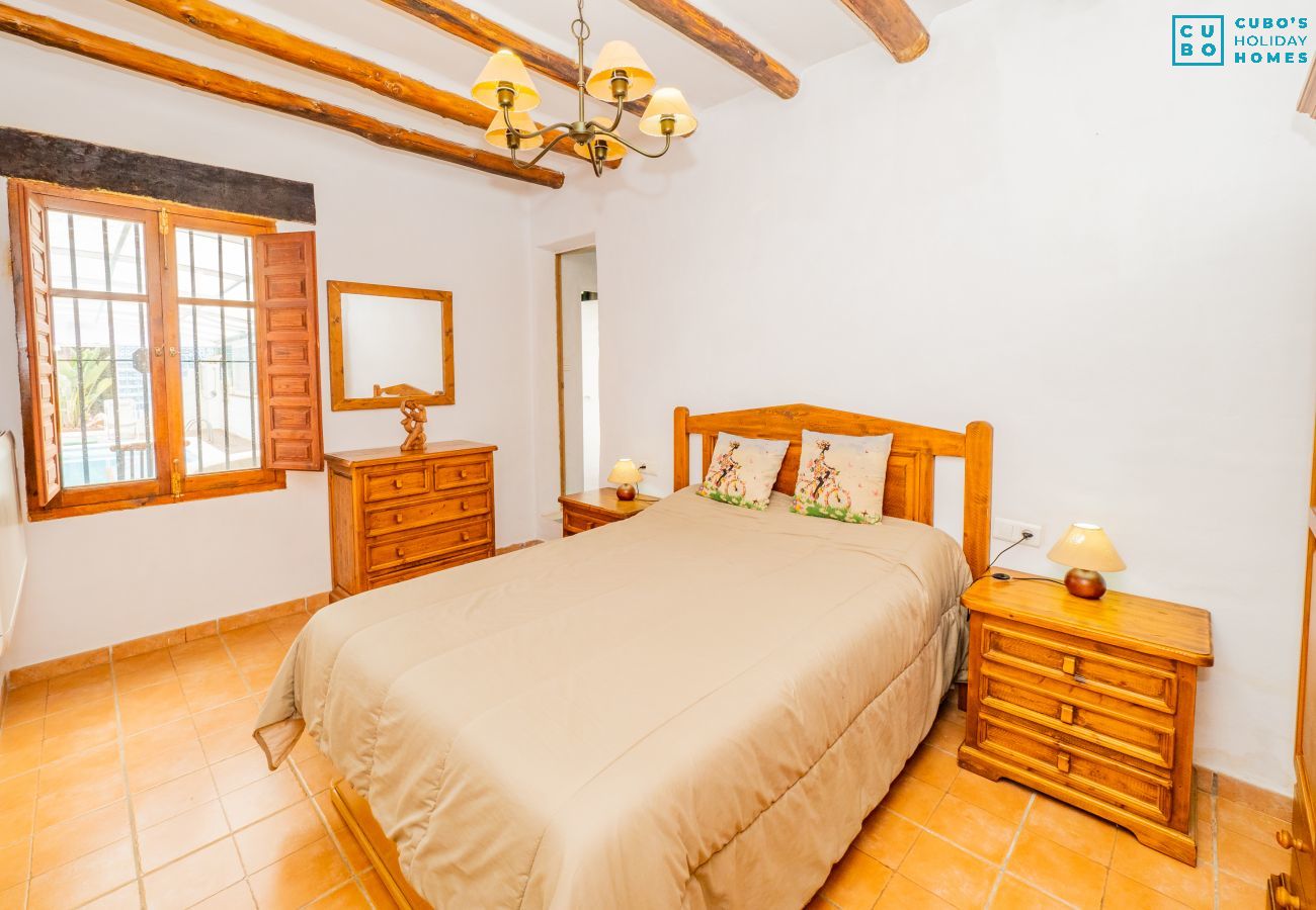 Cottage in Casabermeja - Cubo's Casa Buena Aventura Pool & Jacuzzy Included