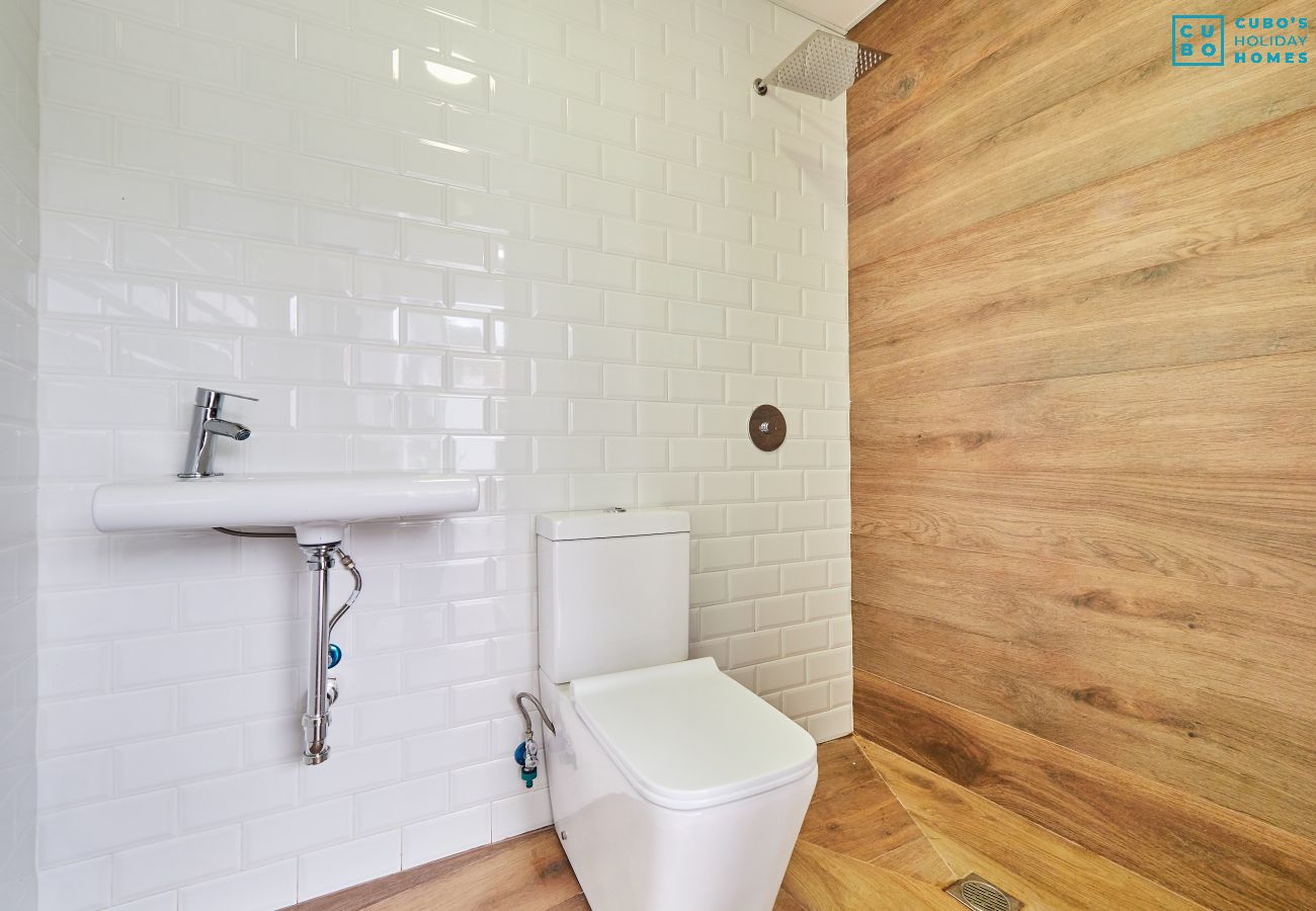 Bathroom of this farm in the Montes de Málaga