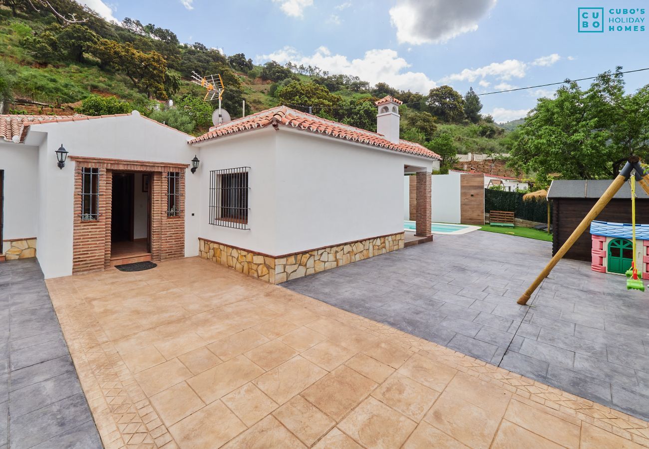 Terrace of this farm in the Montes de Málaga