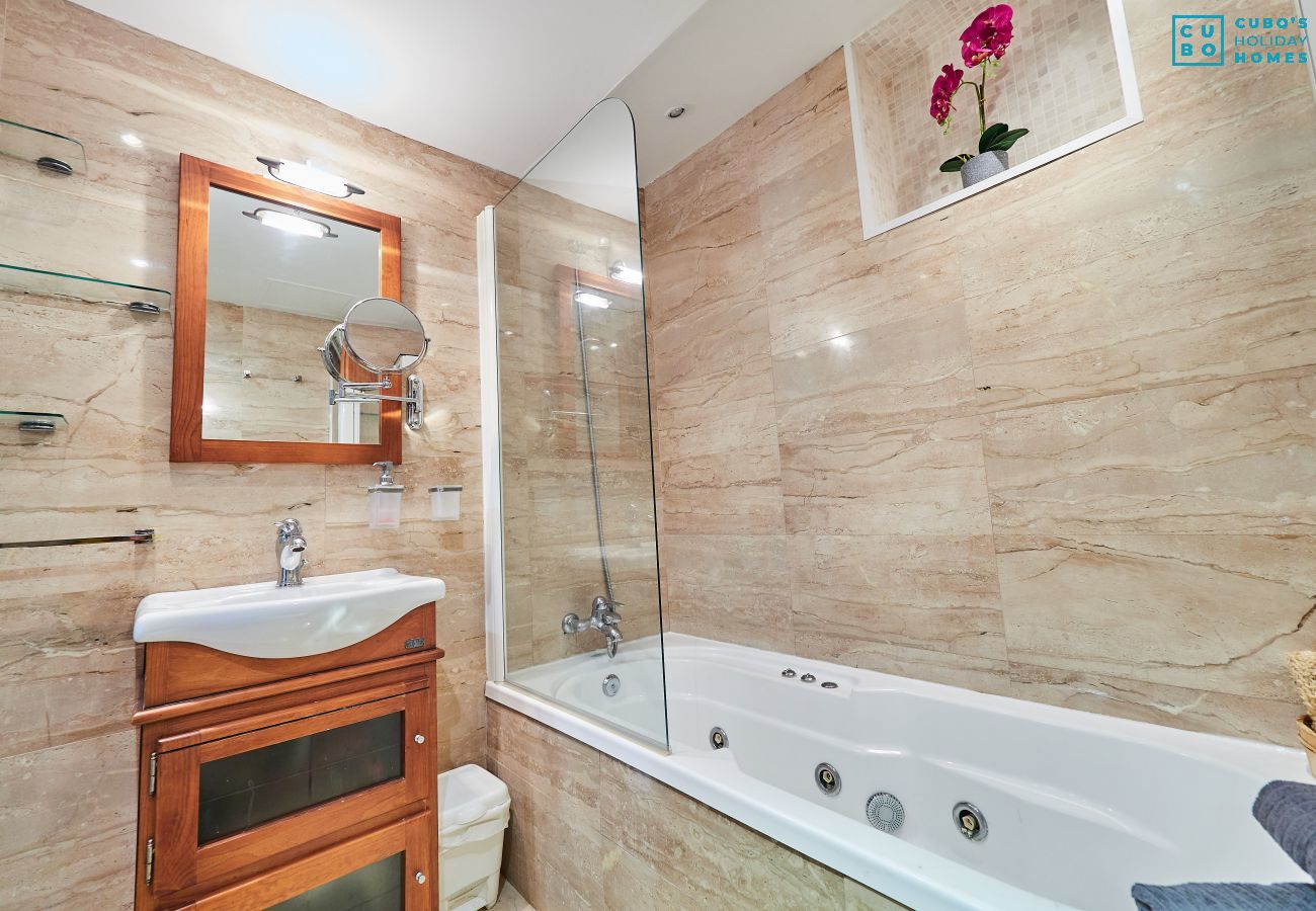 Bathroom of this farm in the Montes de Málaga