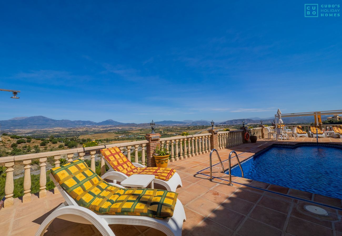 Pool of this house in Sierra Gorda, Coín