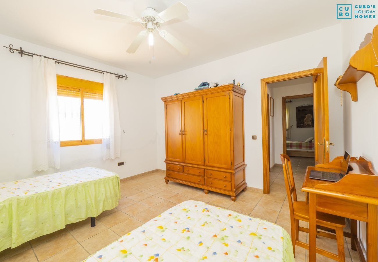 Bedroom of this chalet in Alhaurín el Grande
