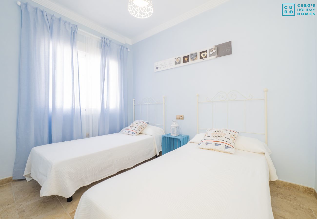 Children's bedroom this apartment in Alhaurín el Grande