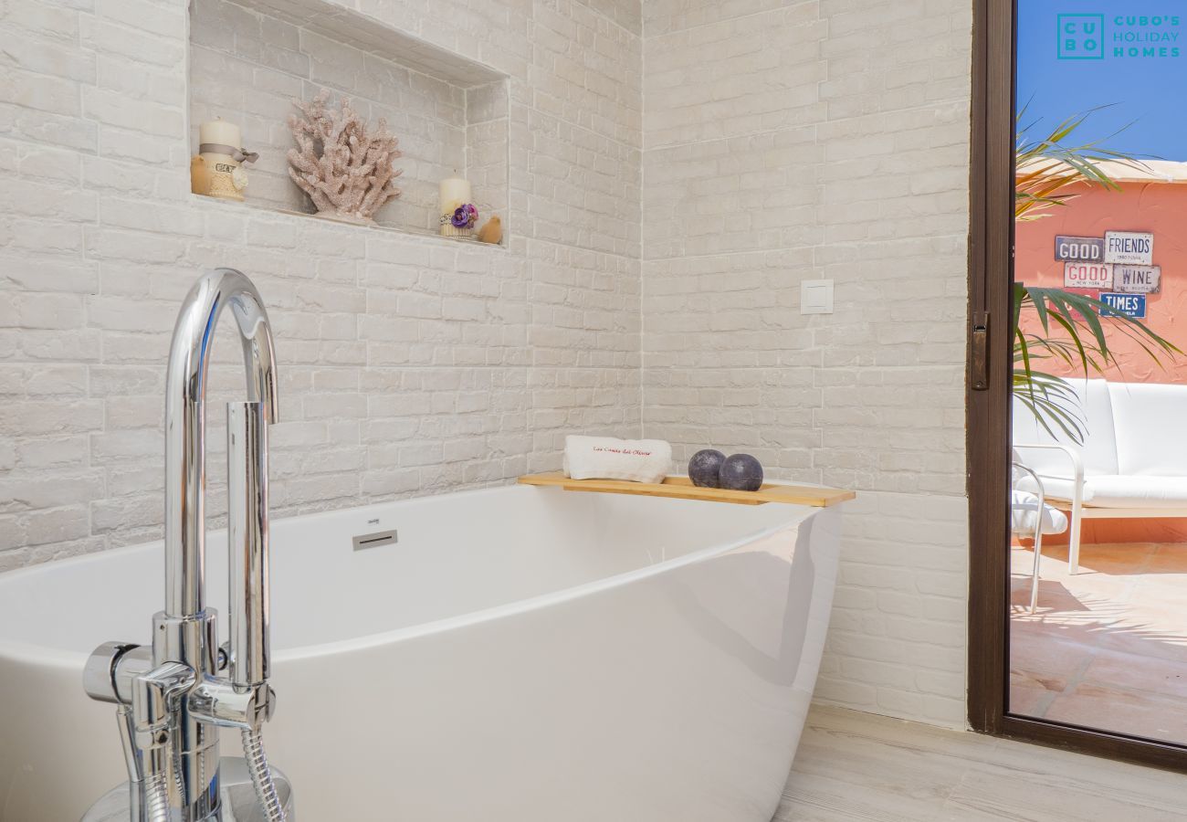 Bathroom of this farm in Alhaurín el Grande