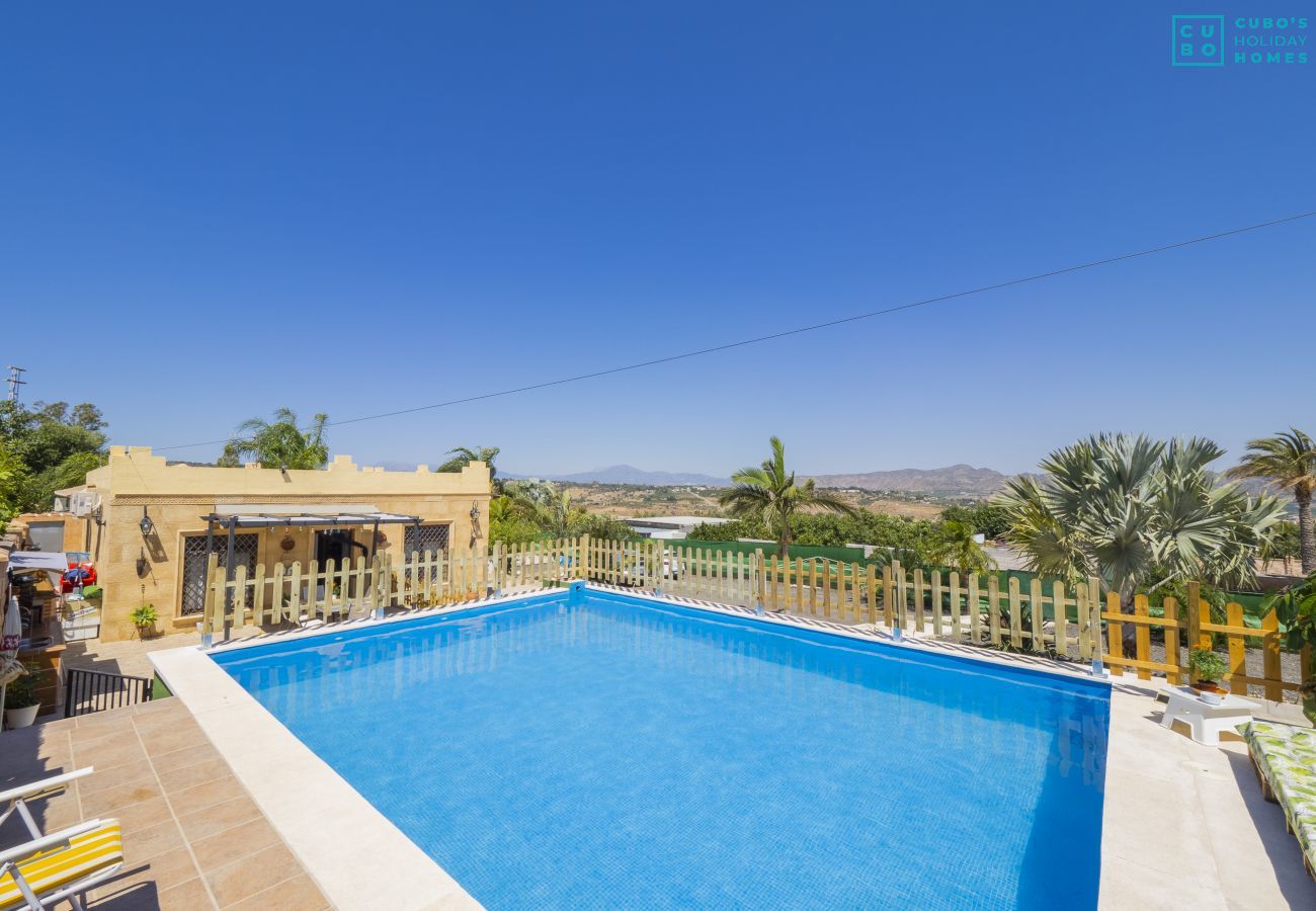 Pool of this country house in Alhaurín de la torre
