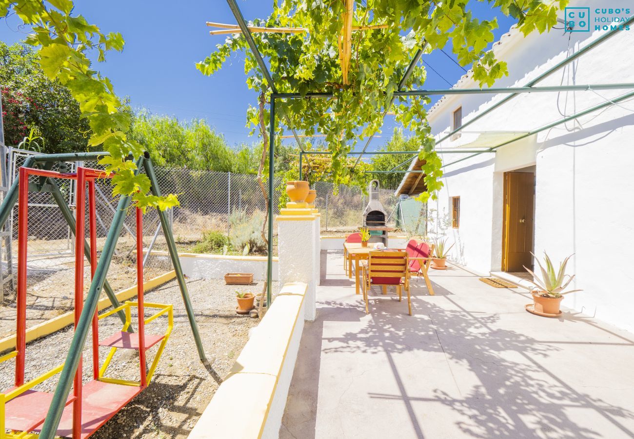 Terrace of this farm in Coín