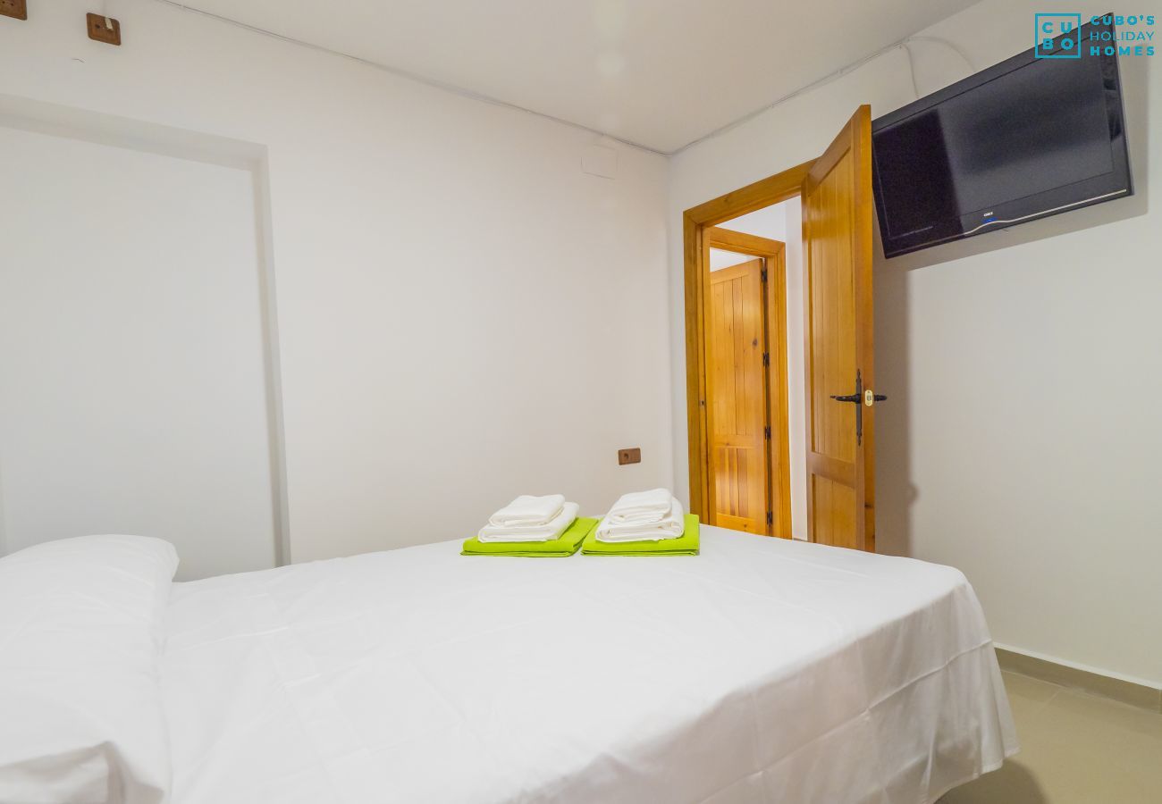 Bedroom of this rural house in Álora, near the Caminito del Rey