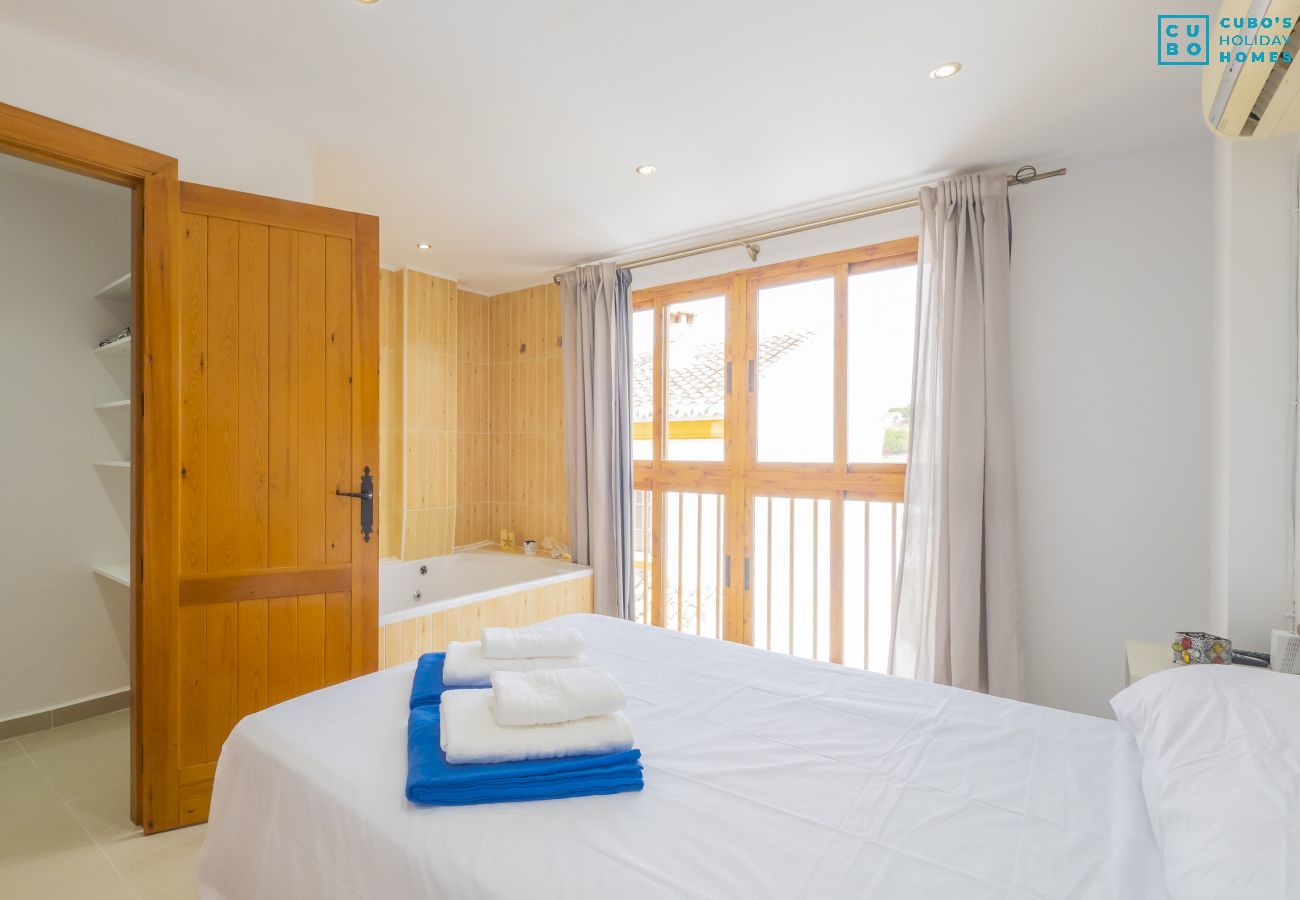 Bedroom of this rural house in Álora, near the Caminito del Rey