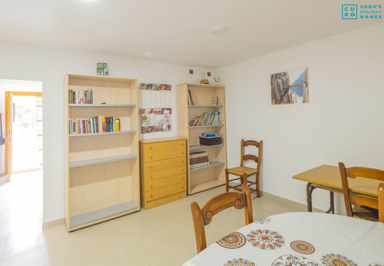 Dining room of this rural house in Álora, near the Caminito del Rey