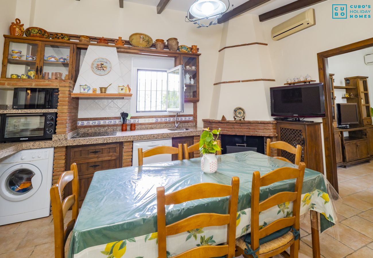 Kitchen of this rural house in Pizarra