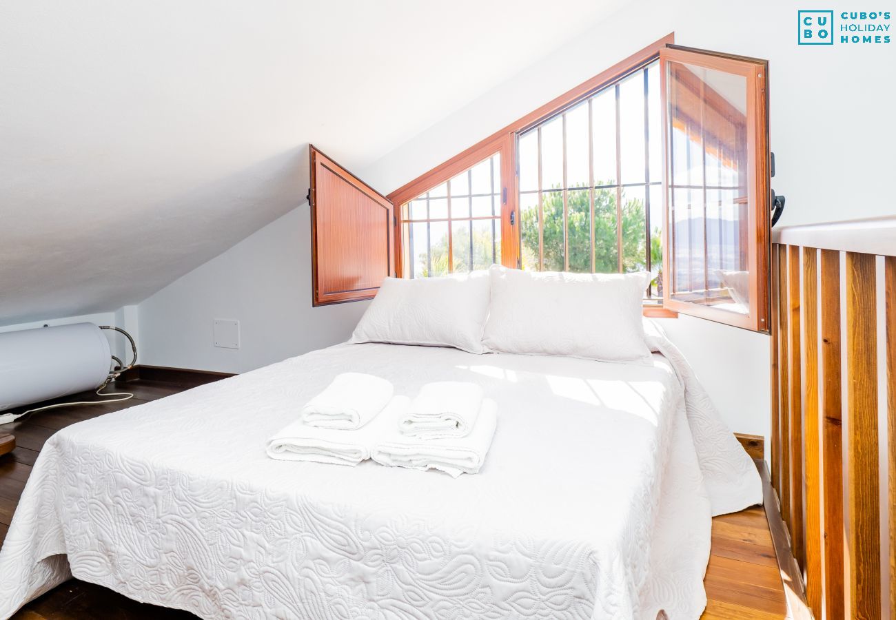 Bedroom of this rural house in Cártama