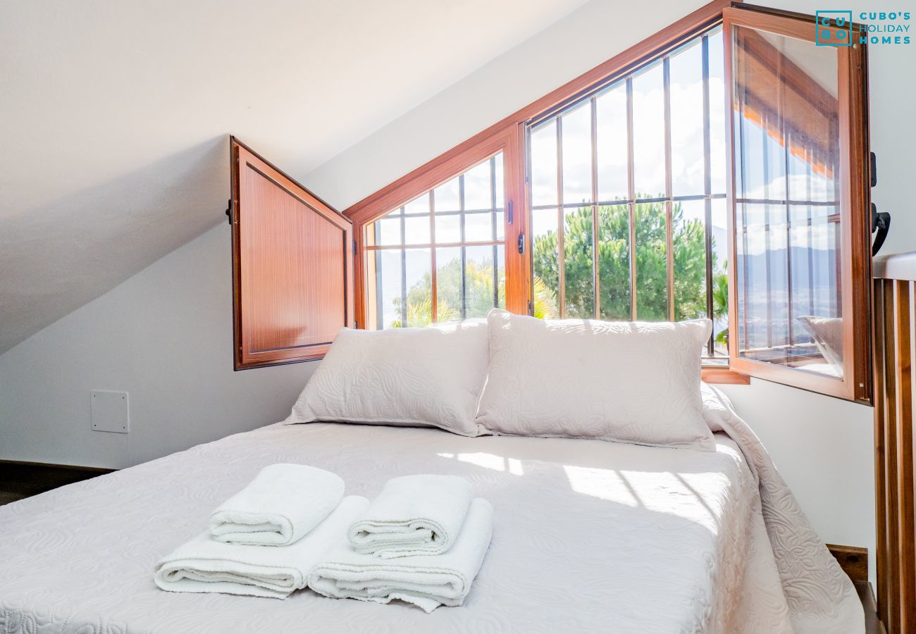 Bedroom of this rural house in Cártama