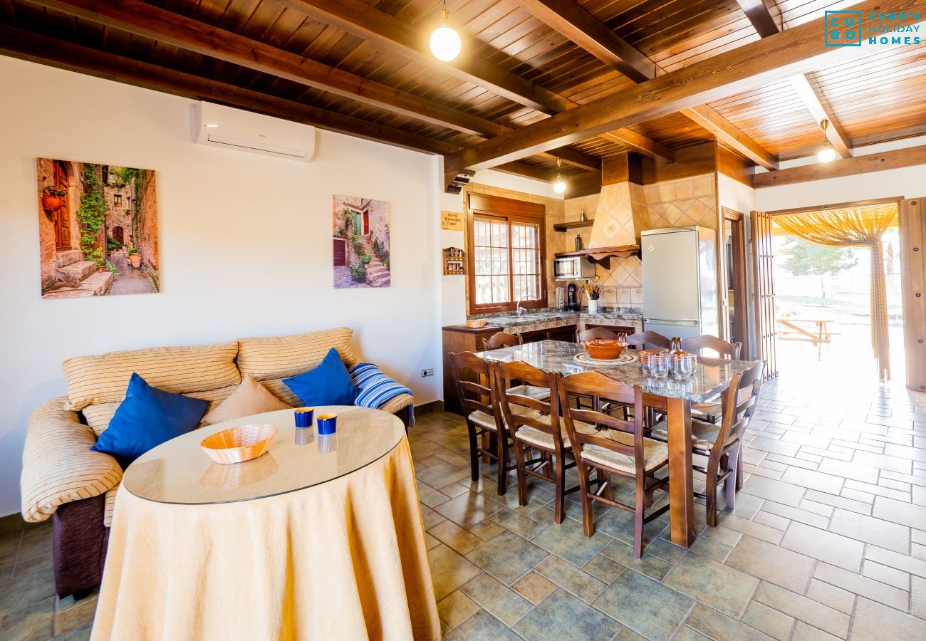 Living room of this rural house in Cártama