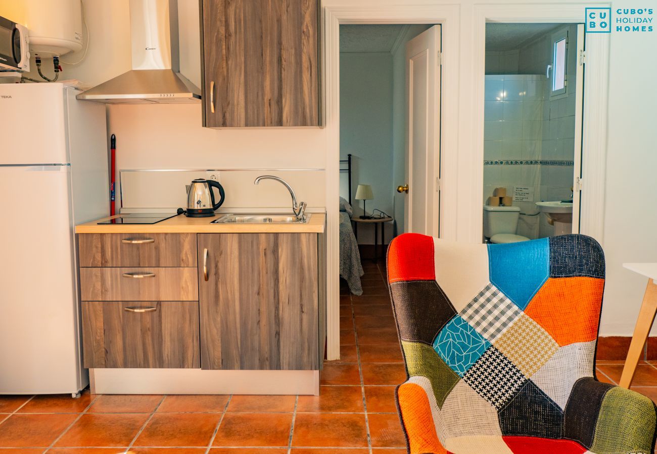 Kitchen of this studio in Cártama