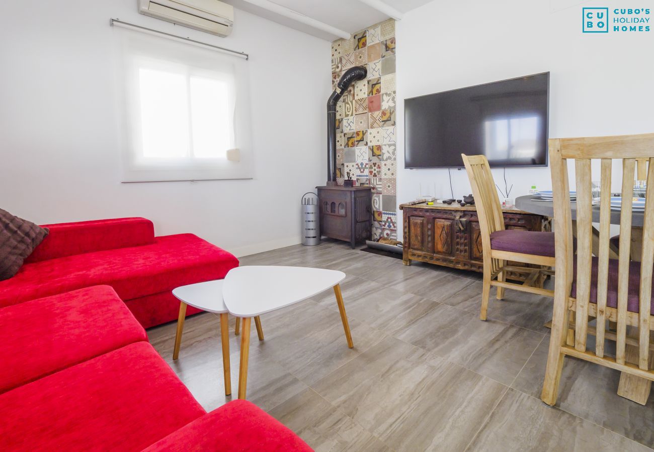 Cottage in Alhaurin de la Torre - Cubo's La Casita Blanca