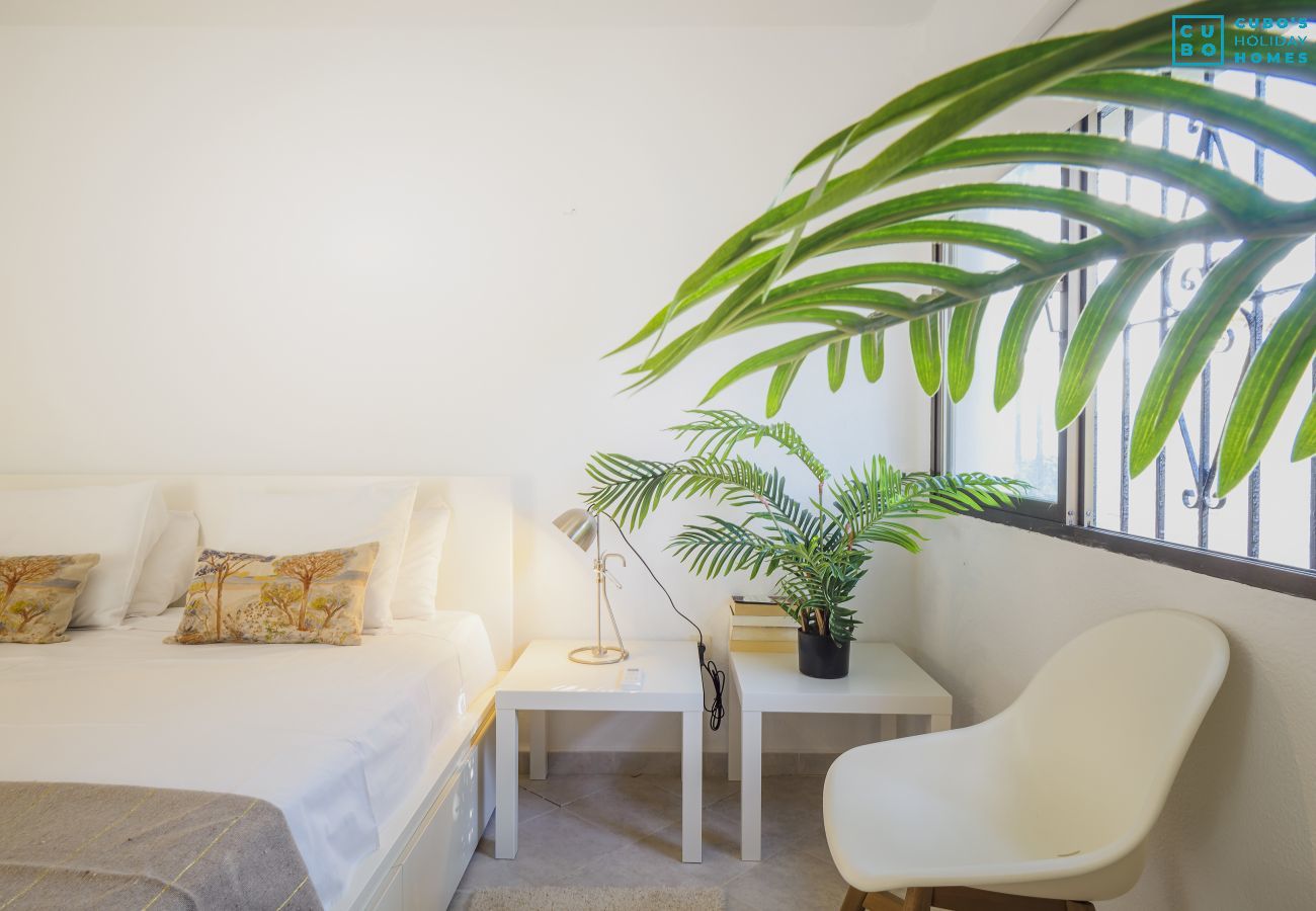 Chalet in Marbella - Cubo's Beach House Marbella Sun .