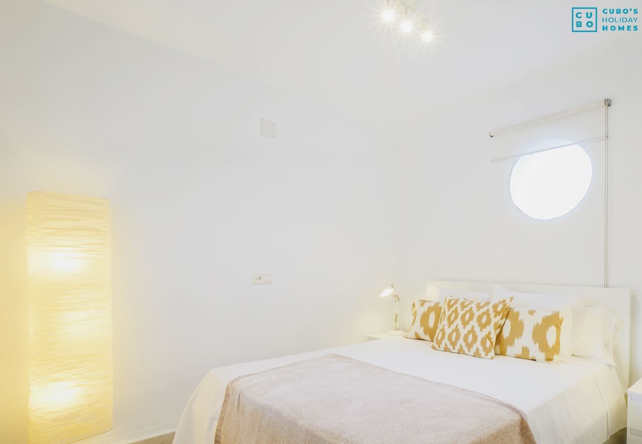 Chalet in Marbella - Cubo's Beach House Marbella Sun .